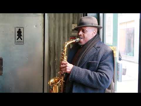 Wadada plays sax to Earth, Wind & Fire at A Taste of Salsa Caribbean Roast event