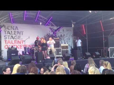 BDM Ft. Eva van Leeuwen - Mijn Moment (Live @ Bevrijdingsfestival, Vlissingen, 2013)