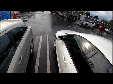 GARAREA CU SPATELE între marcaje sau între două mașini  și PARCAREA LATERALA - Școala de șoferi  -