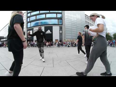BMB Crew dance in Frankfurt city center