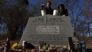 Rosanne Cash at Robert Johnson's grave