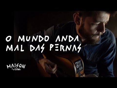 O Mundo Anda Mal Das Pernas - Rico Ayade