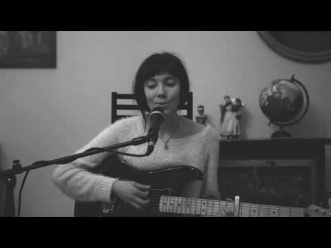 Mad world  -  "Folle mondo" (translation and cover by Glomarì )