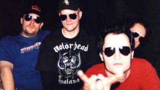 The Deadbeats - Just Can&#39;t Kick It