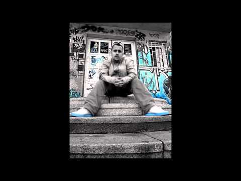 Bullet ft. Twiggy - Hocu da budem sam.wmv