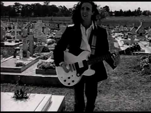Video thumbnail for Tumbas de la Gloria