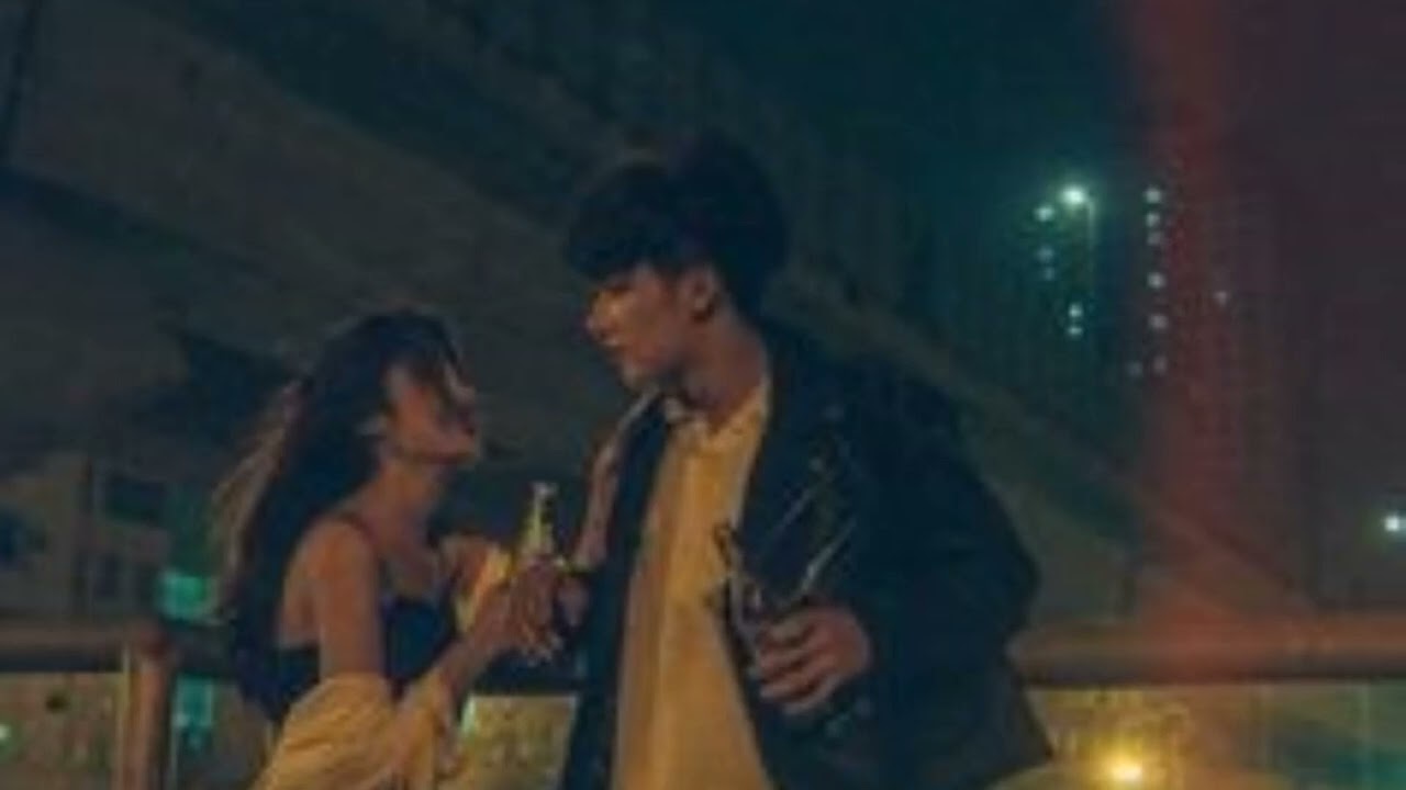 Dolu Kadehi Ters Tut