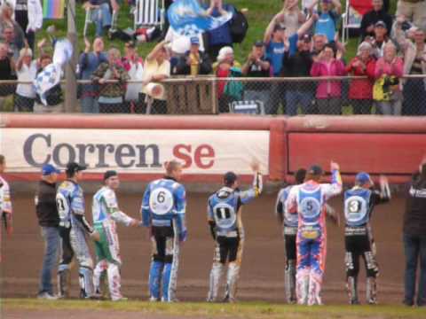 Elit Vetlandas lag tackar VMS-supportrarna.