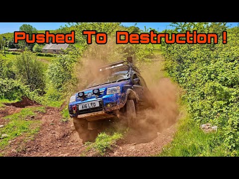 Fiat Panda 4X4 Takes On Dalton 4X4 Off Road Course!