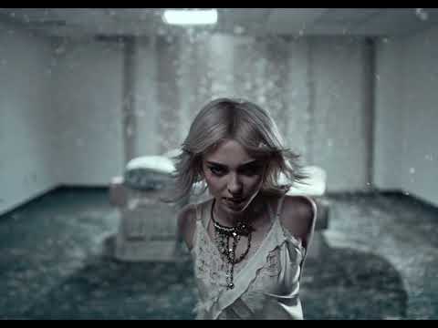 Sophie Powers - move with me (Official Music Video)