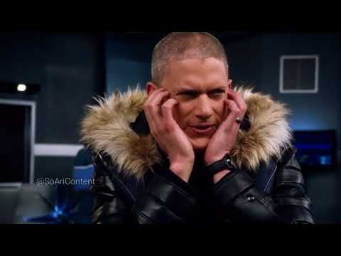 The Flash 4×19 Barry travels to Earth X