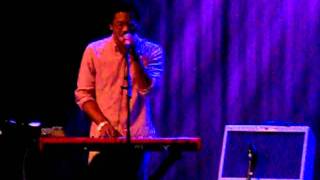 Toro y Moi perform &quot;Go With You&quot; @ MPMF 2011