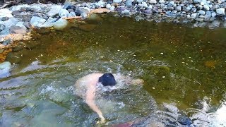 preview picture of video 'men-chan Vlog! Travel around the U.S. Stewart Mineral Springs in Weed, California.　by niwakamentaiko'