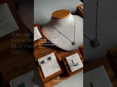 O brilho do ouro. O encanto das esmeraldas.  A essência da mulher Guimarães.🤍✨  A Coleção de Esmera
