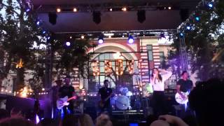 Cassadee Pope - &quot;Champagne&quot; The Grove