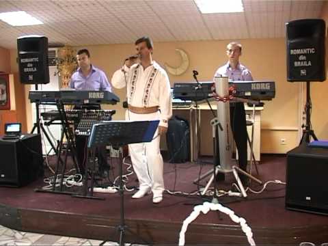 Formatia Romantic din Braila - colaj melodii de ascultare.mpg