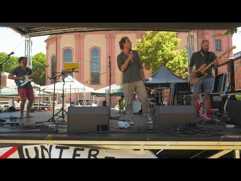 MENSCHENHUND: "DU BIST SO HÜBSCH !" - live (Sumpfbluesversion, Snippet 1)