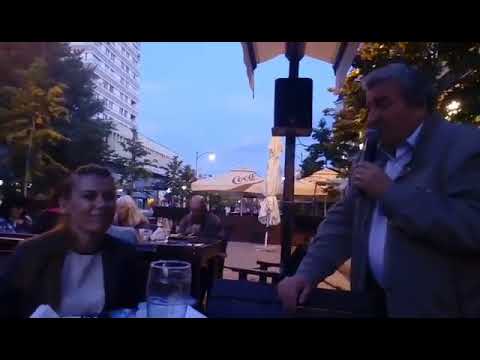 Seara de august in Iasi - Carciuma Veche. Prietenii stiu de ce :)