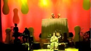 Pato Fu - Música de Brinquedo - Live and Let Die (The Beatles)