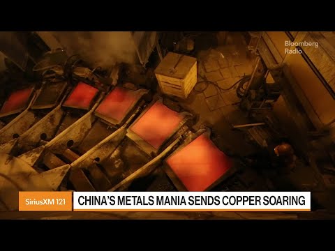 China’s Metals Mania Sends Copper Soaring as Gold Falls From Record High