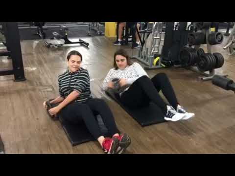 3 tipos de abdominais para trincar a barriga.