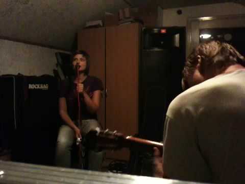 The hand that Feeds unplugged by BionicBabies