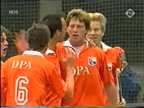 Hoofdklasse hockey 2004-2005 | finale Bloemendaal - OZ (2/3)