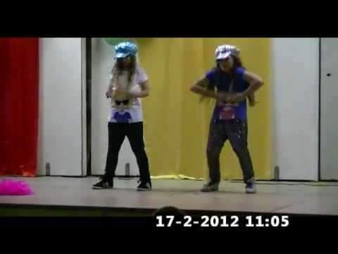 OBS Aan de Meule Talentenshow 2012 Joli en Daphne - Ode to the Bouncer