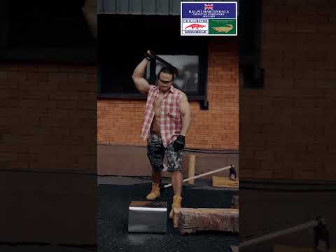 Unbreakable Machetes? Bodybuilder Vs Martindale Machetes