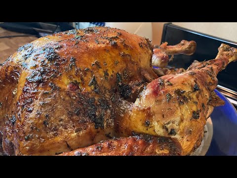 OLD SCHOOL HERB ROASTED TURKEY 🦃/ THE MOST FLAVORFUL JUICY TURKEY 🦃 EVER/HAPPY THANKSGIVING YALL
