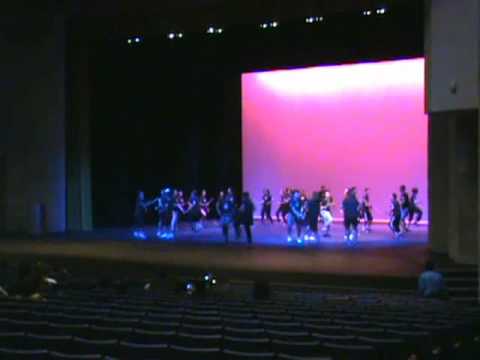 Danza de los indios broncos