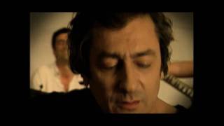 Dormia Tão Sossegada Lyrics English Translation