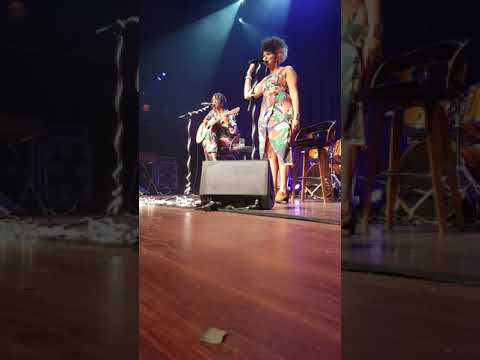 Bia Ferreira e Doralyce - Miss Beleza Universal -  27/07/19