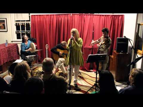 Rosc Catha na Mumhan  - Melanie O'Reilly with Corwin Zekley and Ashling