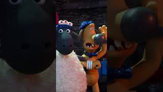 Download lagu The Dance Floor!🐑🐑🐑#shaunthesheep #shorts #dance mp3