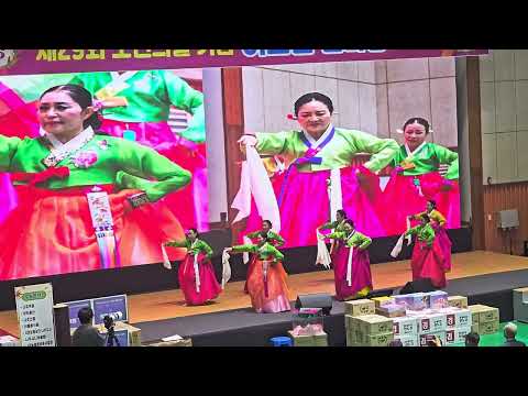 나주시중부노인복지관 한국무용팀 공연(제 29회 노인의날 기념 어..