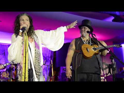 Willie K and Steven Tyler play Dream On