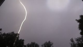 preview picture of video 'Smooth Channel Lightning Strike'