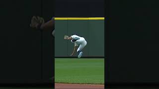 Julio Rodríguez made the adjustment, made the catch and made himself smile ????