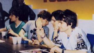 The Bluetones - Carnt Be Trusted