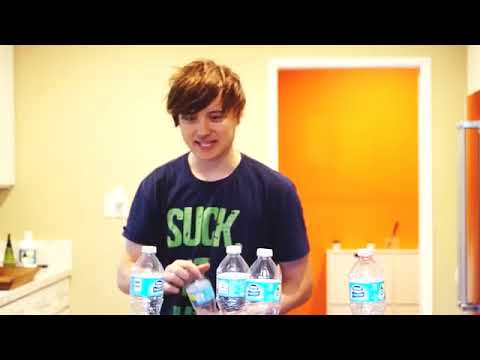 БУТЫЛКА ВОДЫ ЧЕЛЛЕНДЖ   BOTTLE FLIP CHALLENGE   Eeoneguy