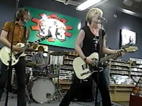 The Paybacks - Live at Tower Records - Birmingham, Michigan - May 8, 2003