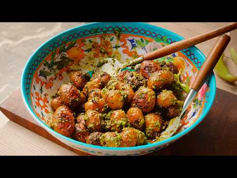 Best Crispy Baby Potatoes with Pesto Salsa and Mozzarella š„š§ | Easy Fast Oven Recipe!