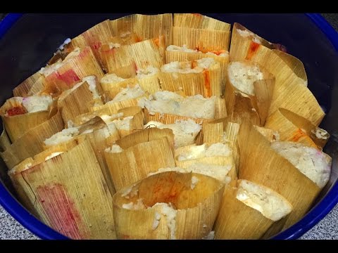 Tamales De rojo y Chile Con Queso