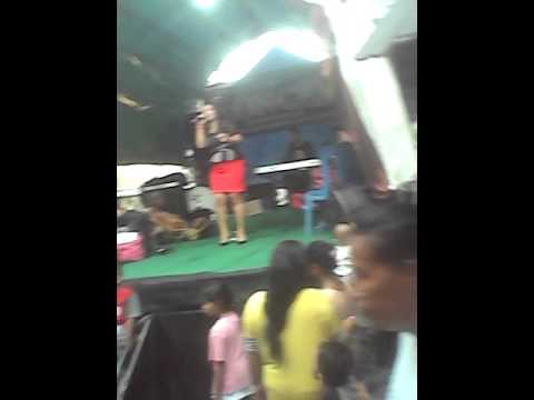 Mantan daus mini nyanyi di cilincing kelapa dua