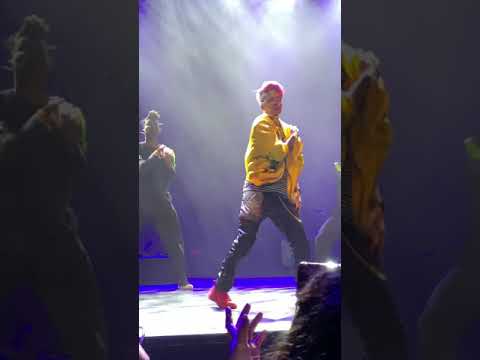 Amber Liu NYC “TOUR X” - Hands Behind My Back