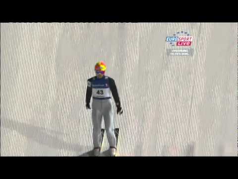 Bjoern Einar Romoeren - Vikersund 2011 Qualification Very bad jump 106 m!!!!
