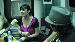 Efecto Mariposa canta No me crees en Internight