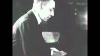 Rachmaninoff plays Rachmaninoff Polichinelle Op. 3 No. 4