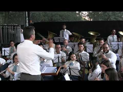 Banda Filarmónica da Mamarrosa (Maestro: Abílio Liberal) Rapsódia "COM...TRADIÇÕES" de Óscar Matos